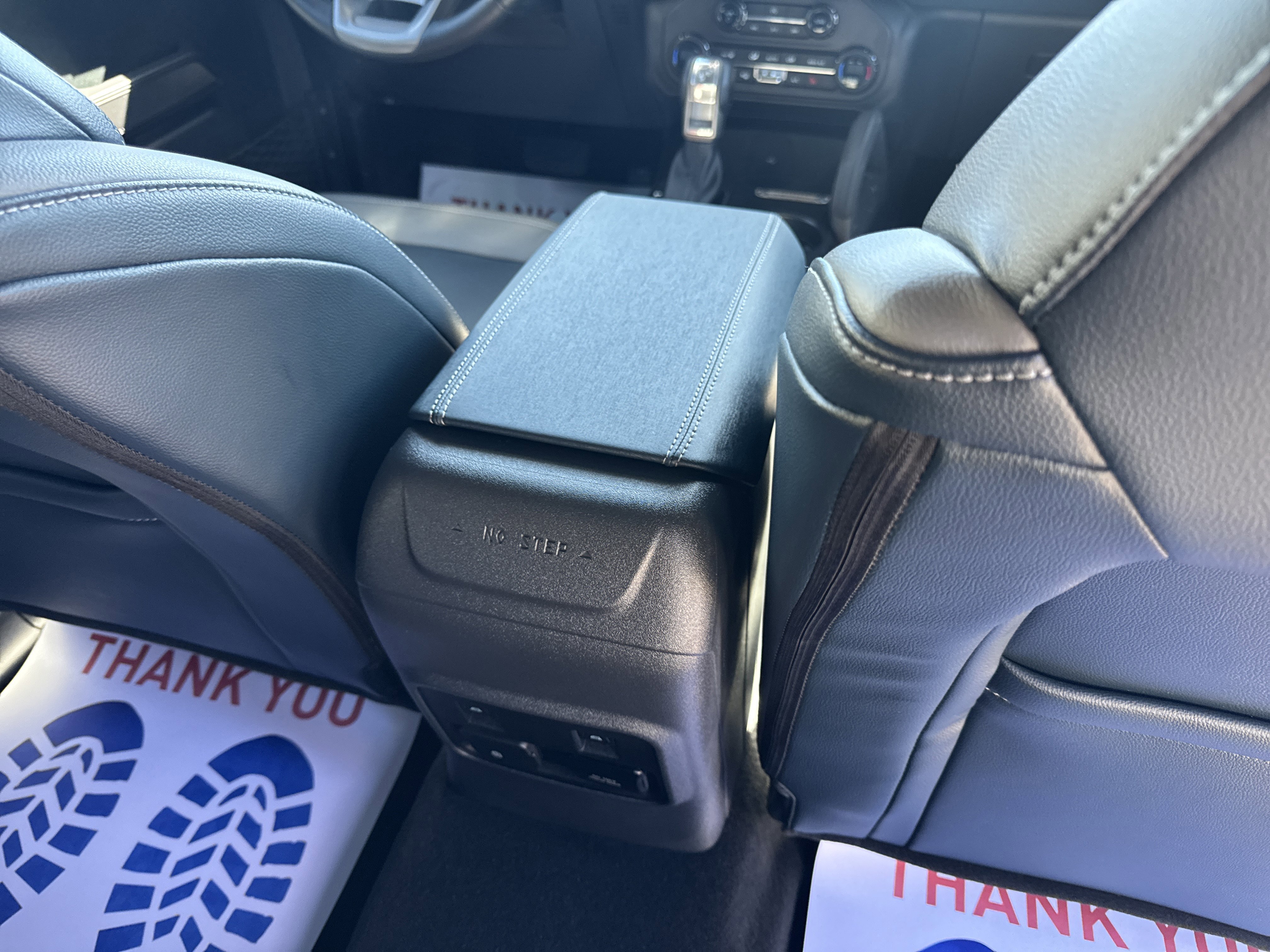 Used 2024 Ford Bronco Outer Banks image 12