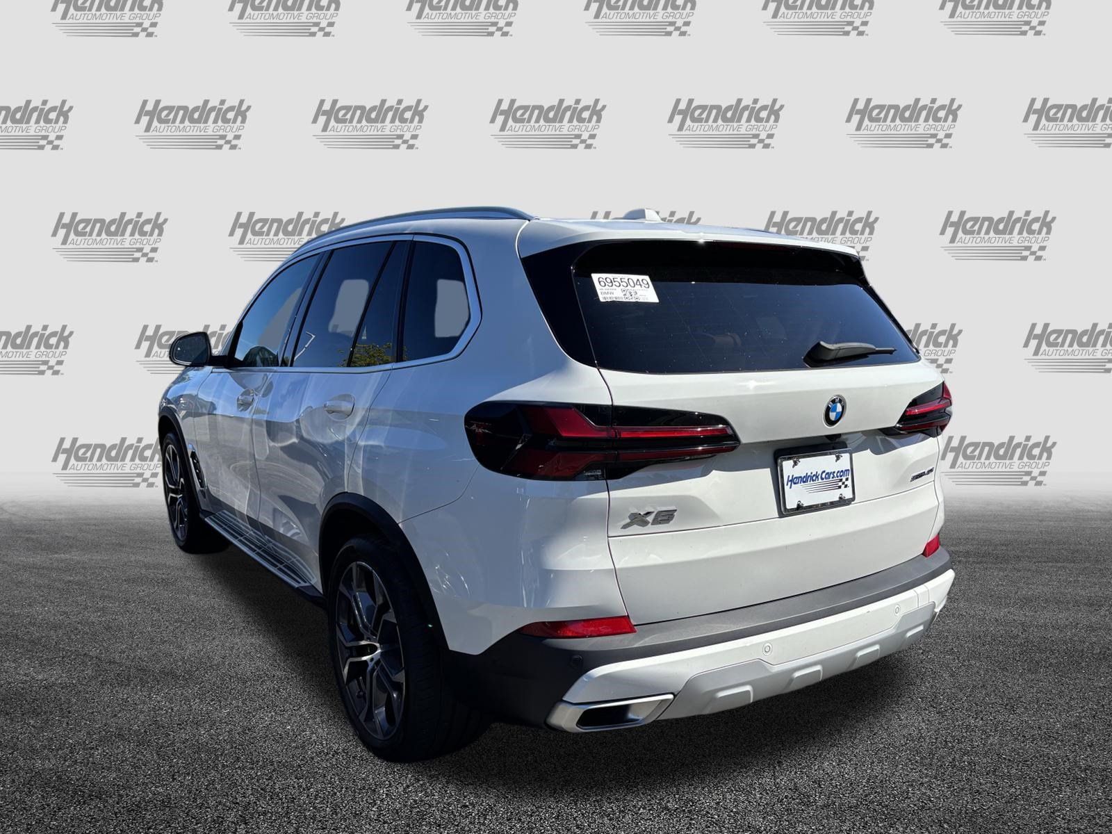 Certified 2025 BMW X5 sDrive40i w/ Premium Package RWD image 8