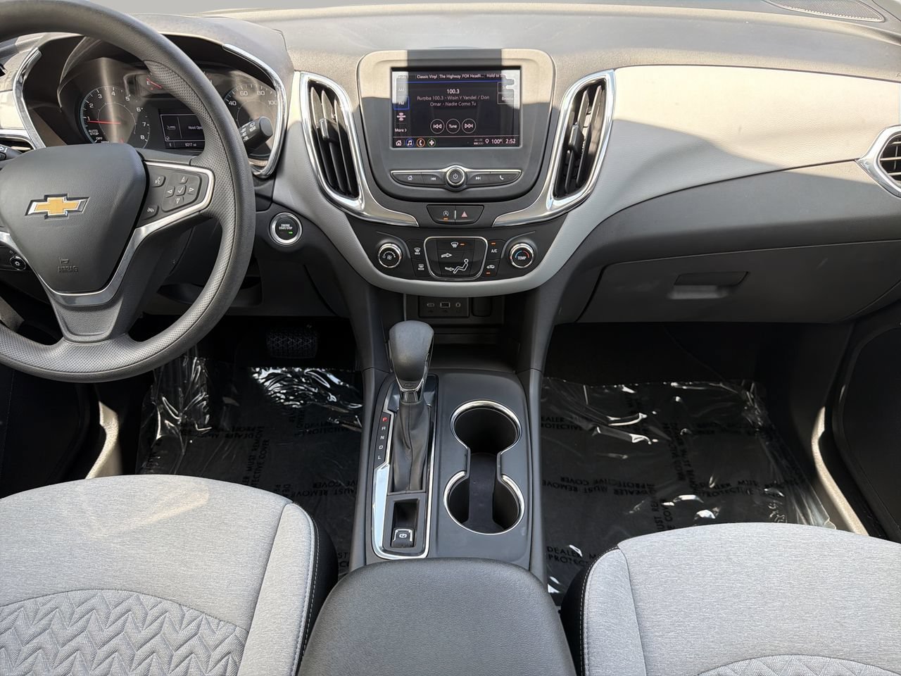 Used 2023 Chevrolet Equinox LS w/ Driver Confidence II Package FWD image 13