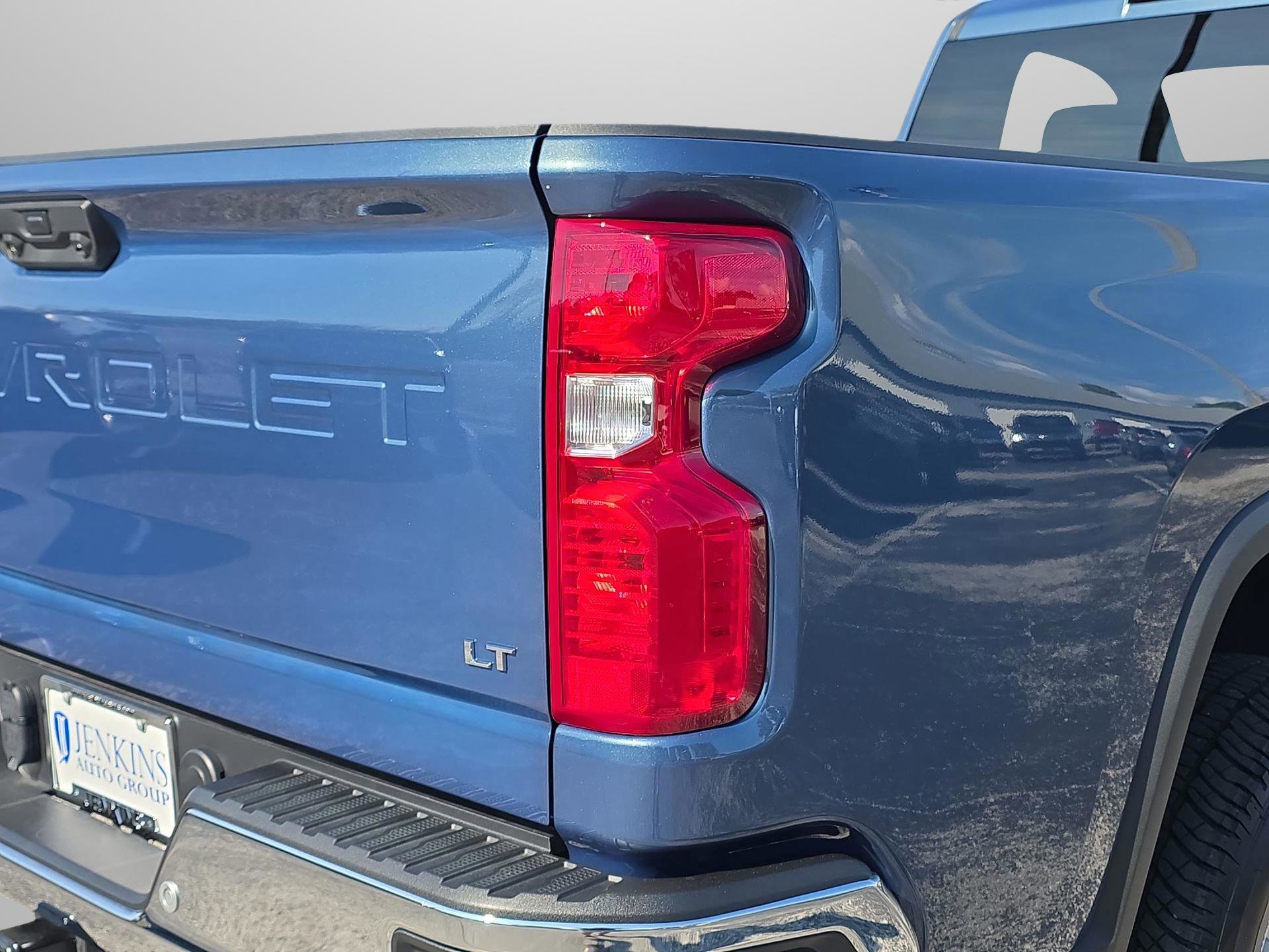 New 2025 Chevrolet Silverado 2500 LT w/ Convenience Package image 13