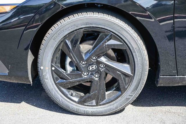 New 2026 Hyundai Elantra Sport FWD image 11