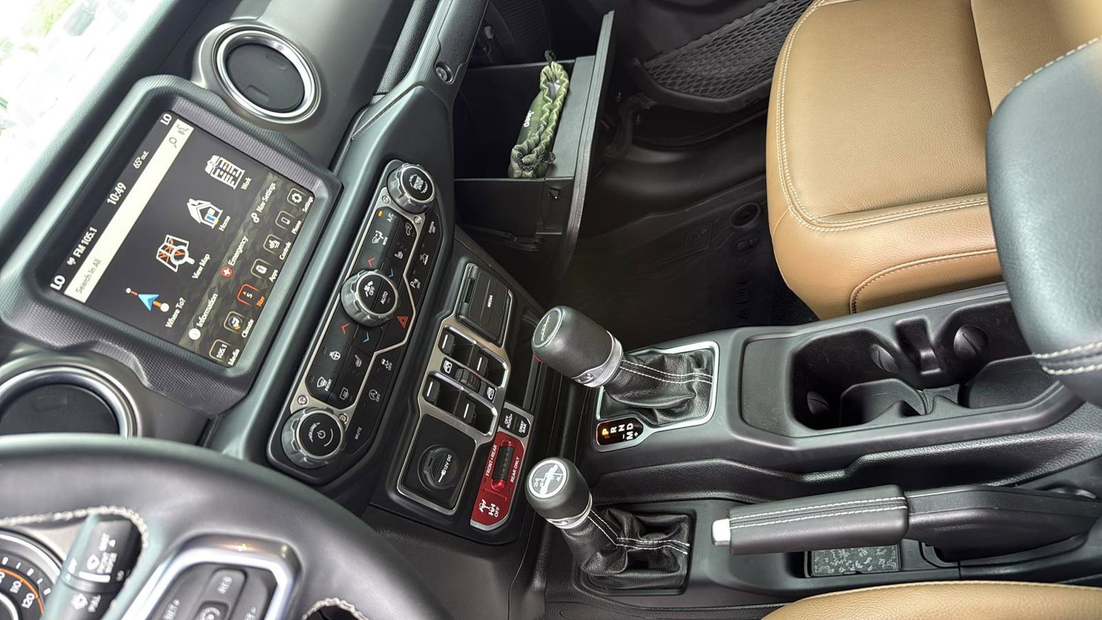 Used 2023 Jeep Gladiator Rubicon image 21