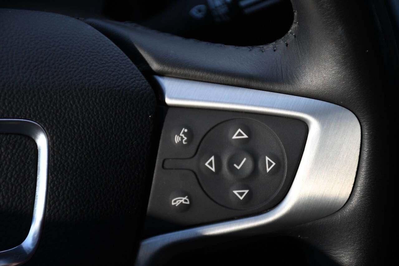 Used 2021 GMC Terrain SLT w/ Elevation Edition image 33