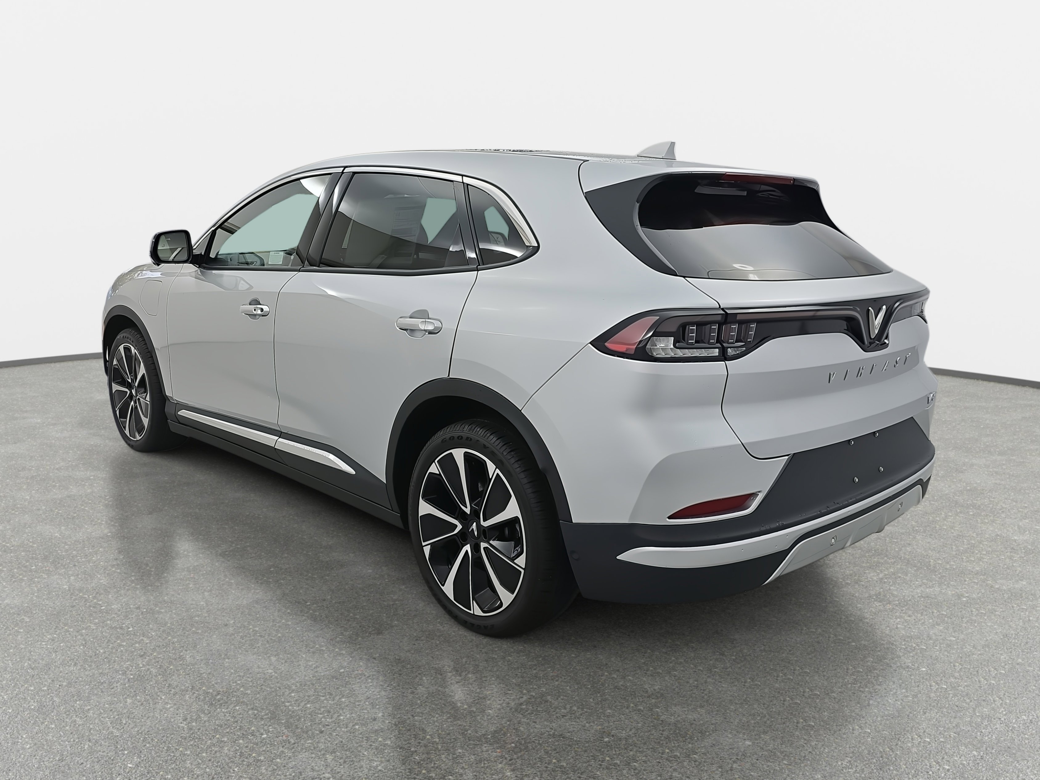 New 2025 VinFast VF 8 Plus image 7