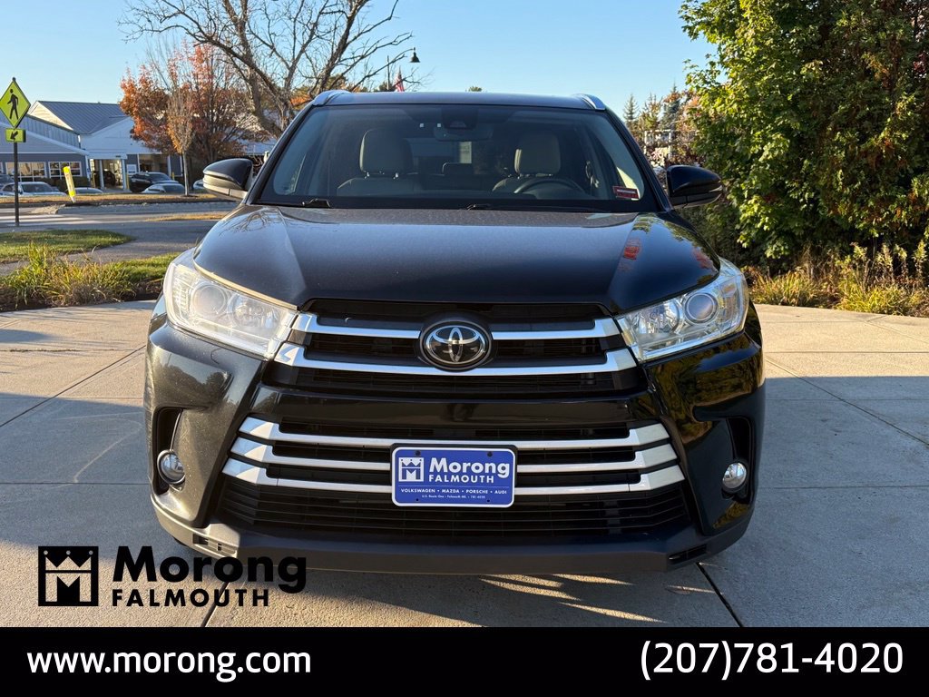 Used 2019 Toyota Highlander XLE AWD/4WD image 3