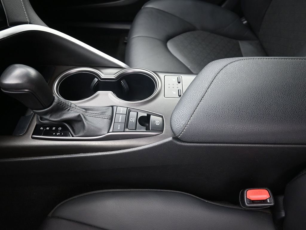 Used 2024 Toyota Camry XSE FWD image 20