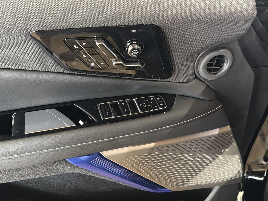 New 2026 Cadillac Optiq V AWD/4WD image 16