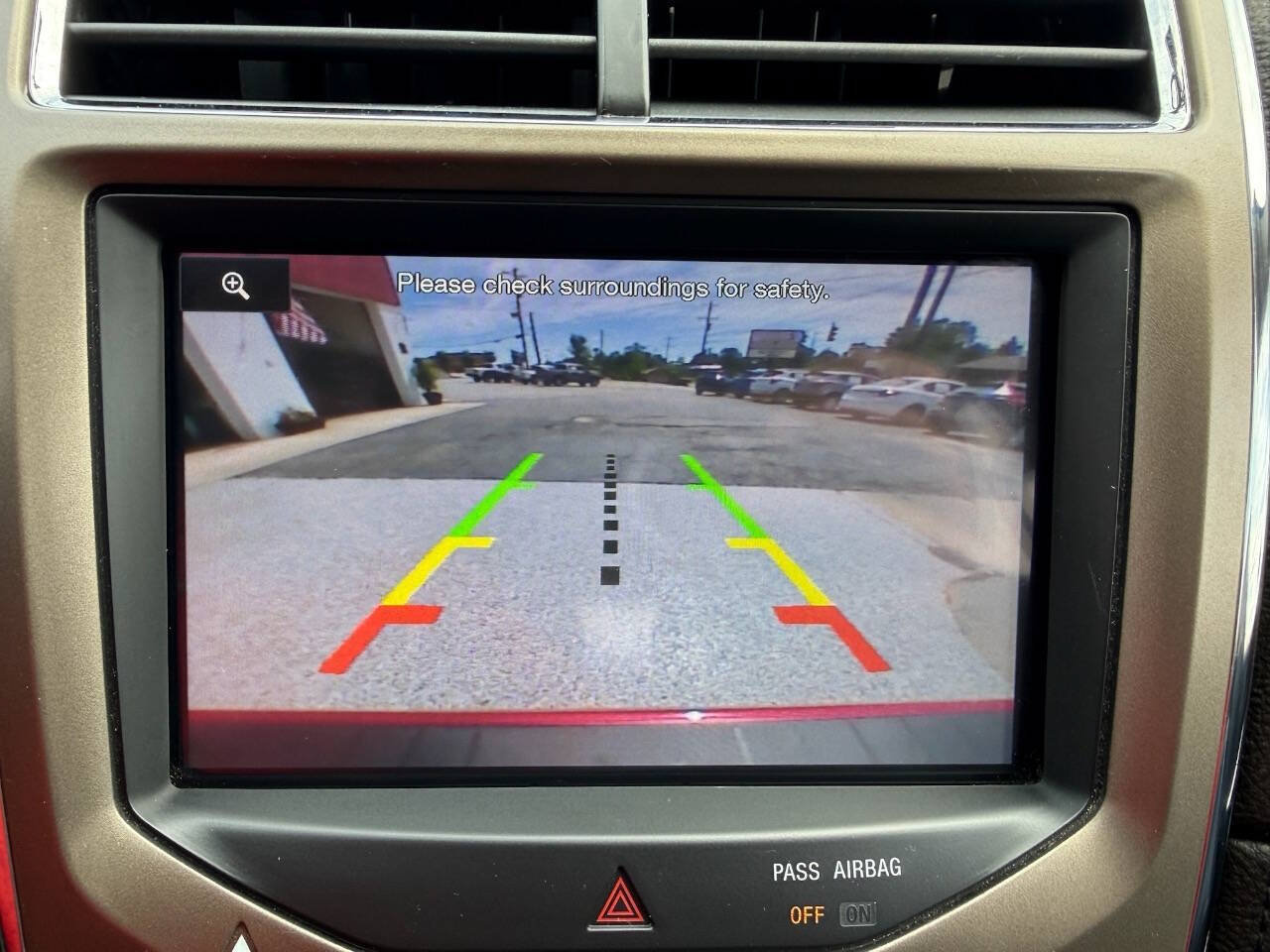 Used 2012 Lincoln MKX AWD image 17
