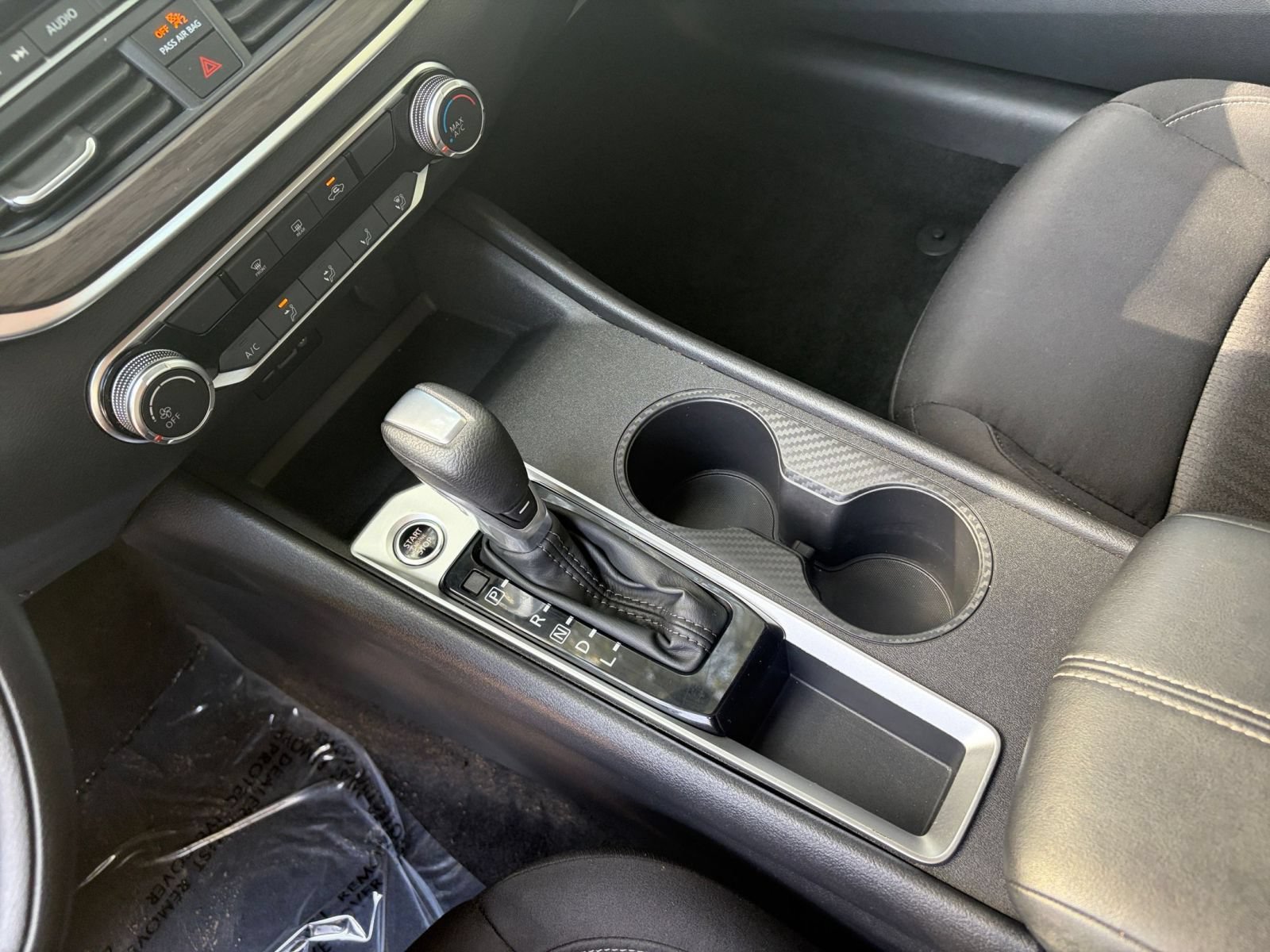 Used 2025 Nissan Altima 2.5 SV FWD image 41