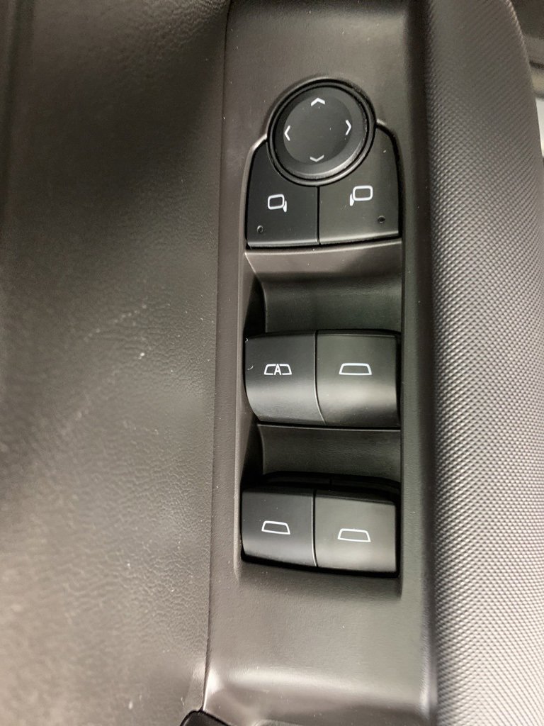 Used 2024 Chevrolet Colorado Z71 w/ Z71 Convenience Package 2 image 16