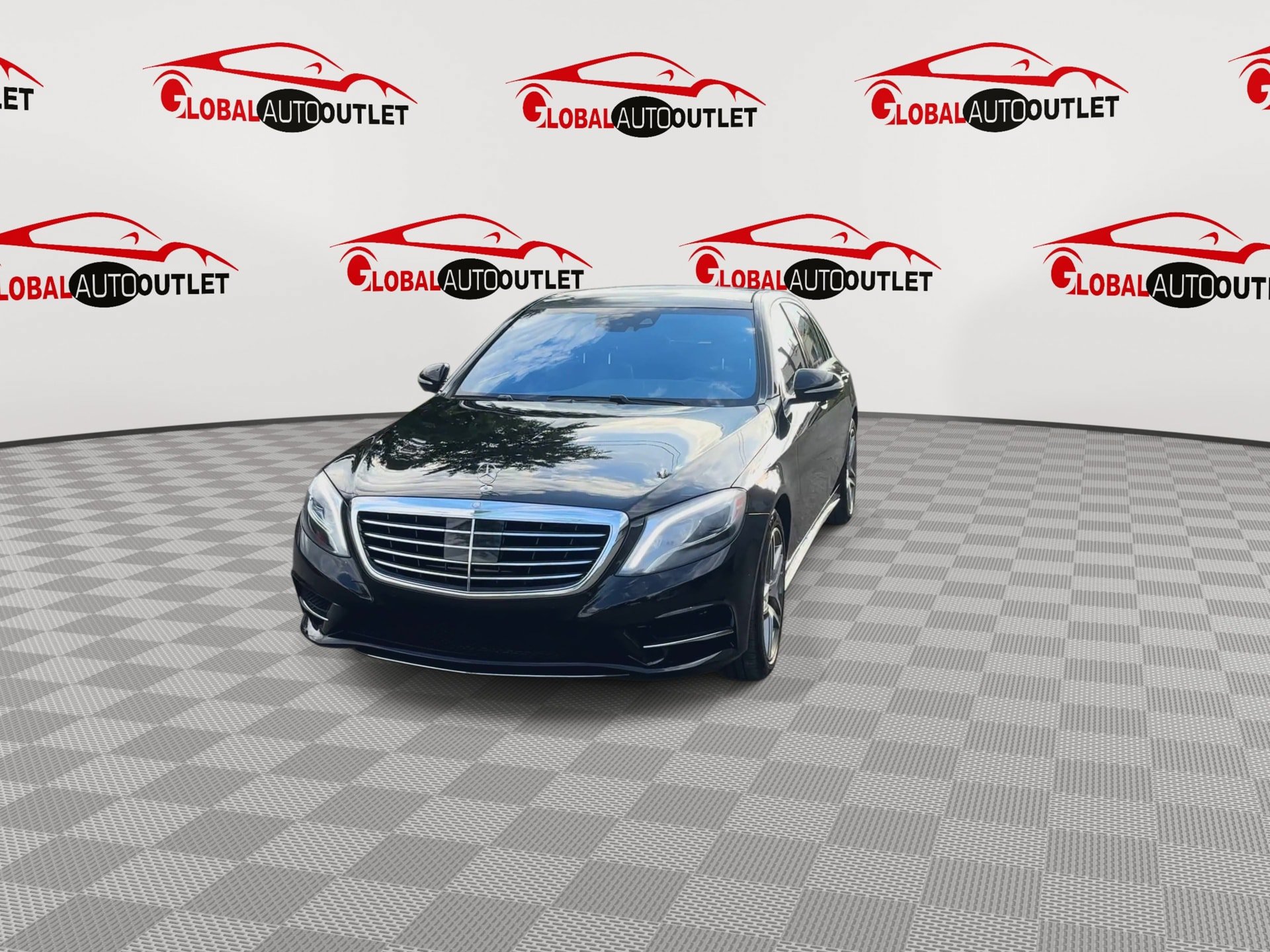 Used 2015 Mercedes-Benz S 550 4MATIC Sedan w/ Sport Package image 3