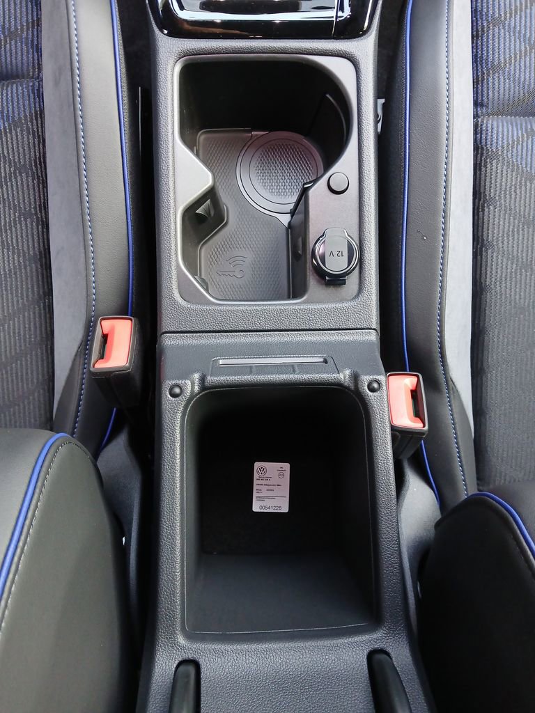 New 2025 Volkswagen Golf w/ Euro Style Package image 25