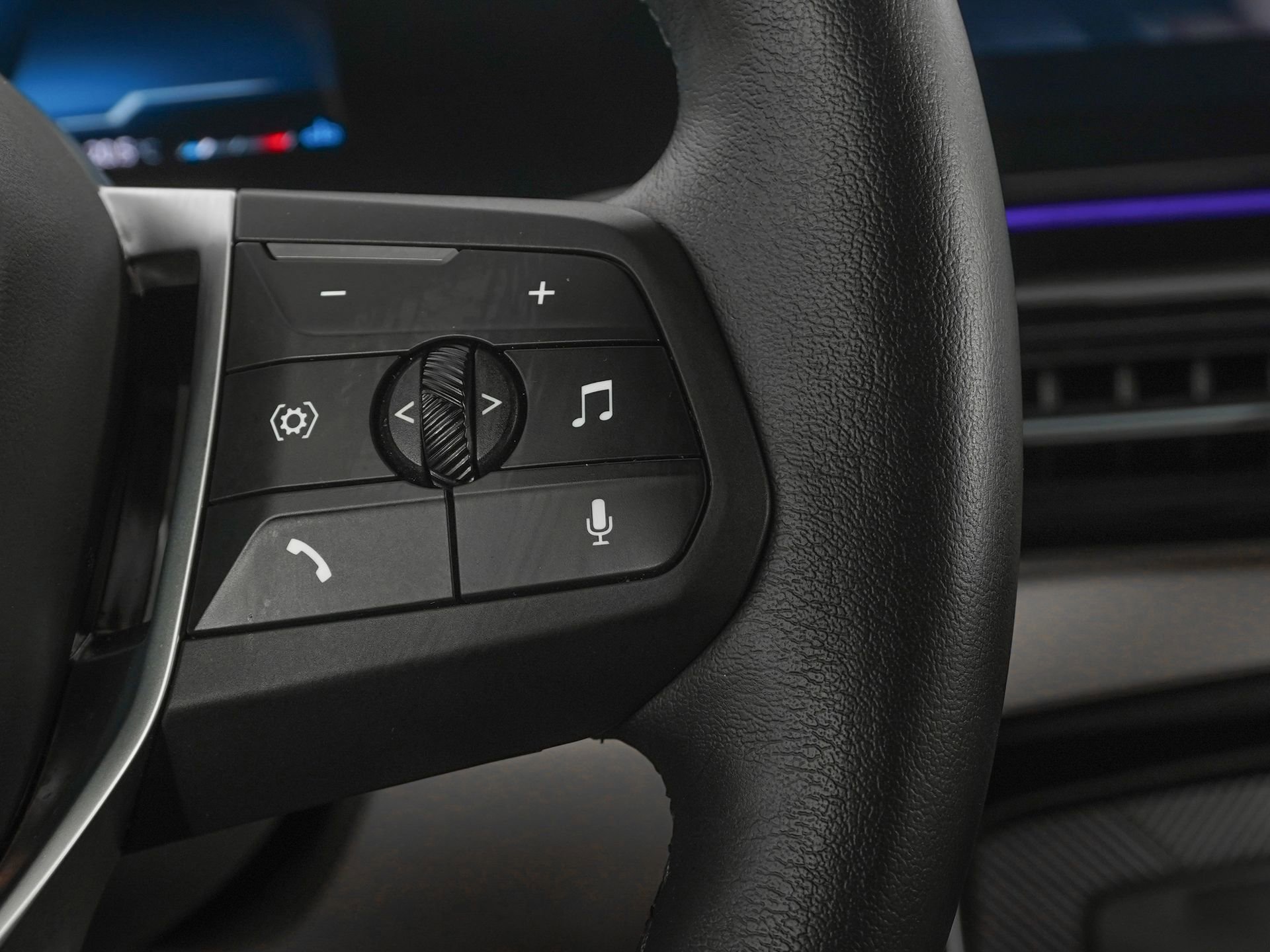 Used 2025 BMW X1 xDrive28i image 20