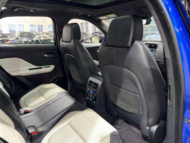 Used 2020 Jaguar F-PACE R-Sport image 57