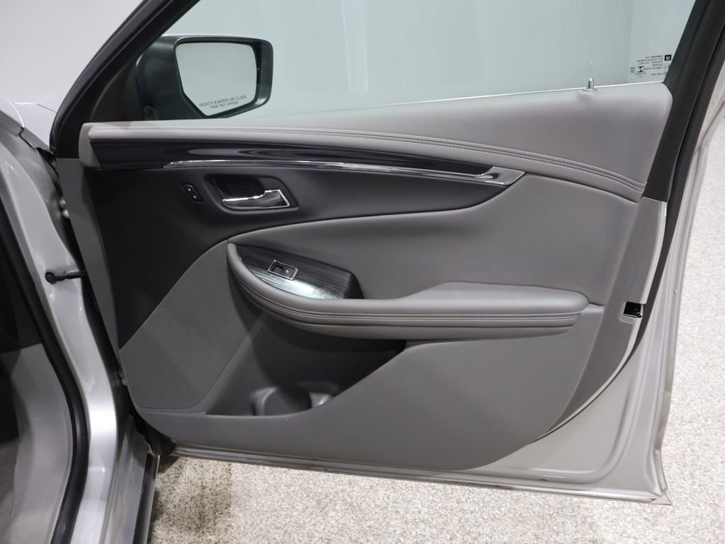 Used 2019 Chevrolet Impala LT image 23