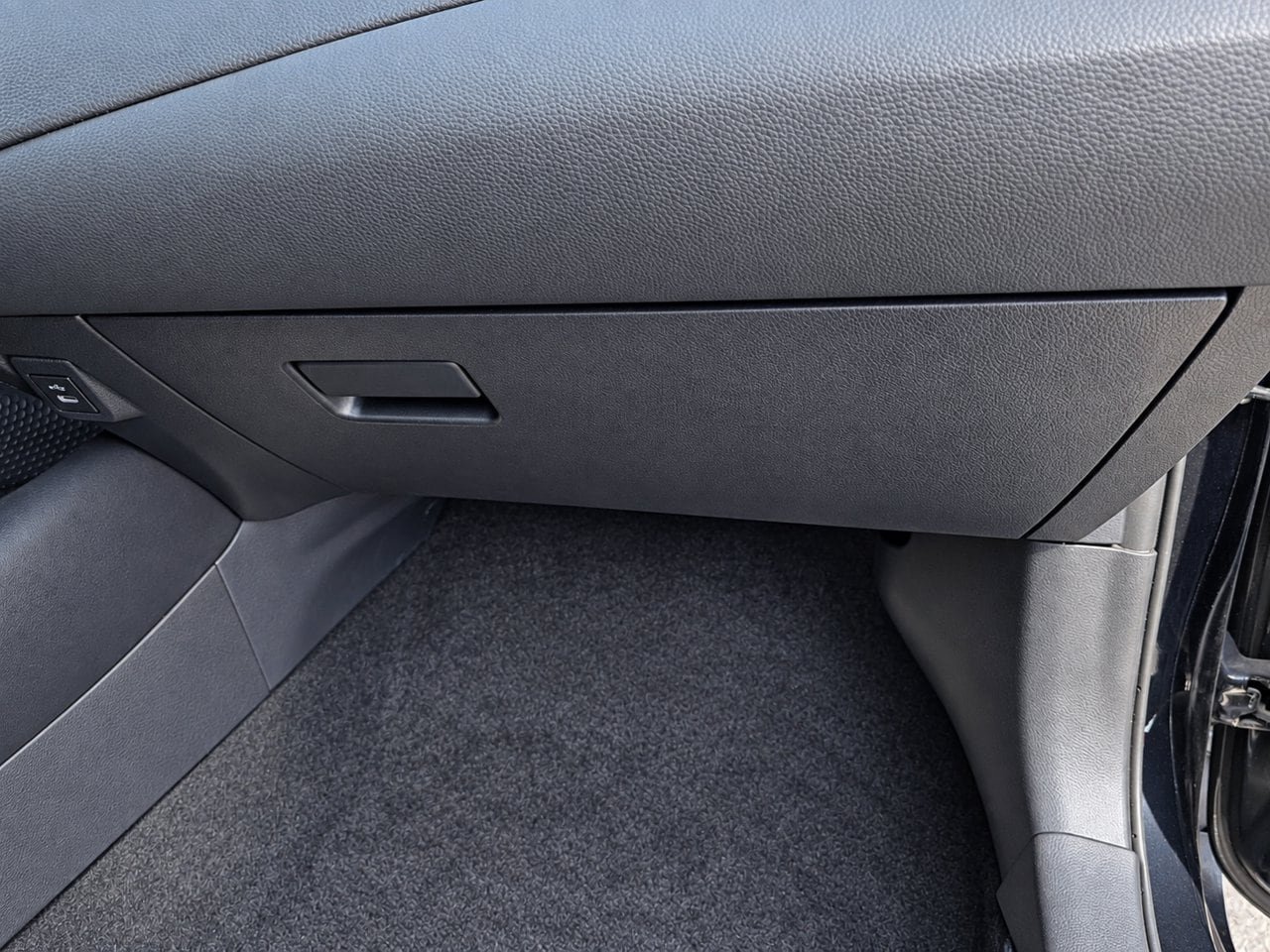 Used 2025 Toyota Corolla LE FWD image 27
