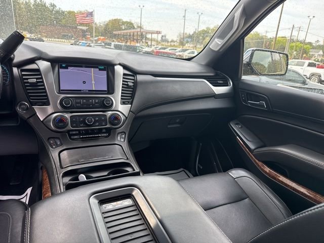 Used 2020 Chevrolet Suburban Premier image 28