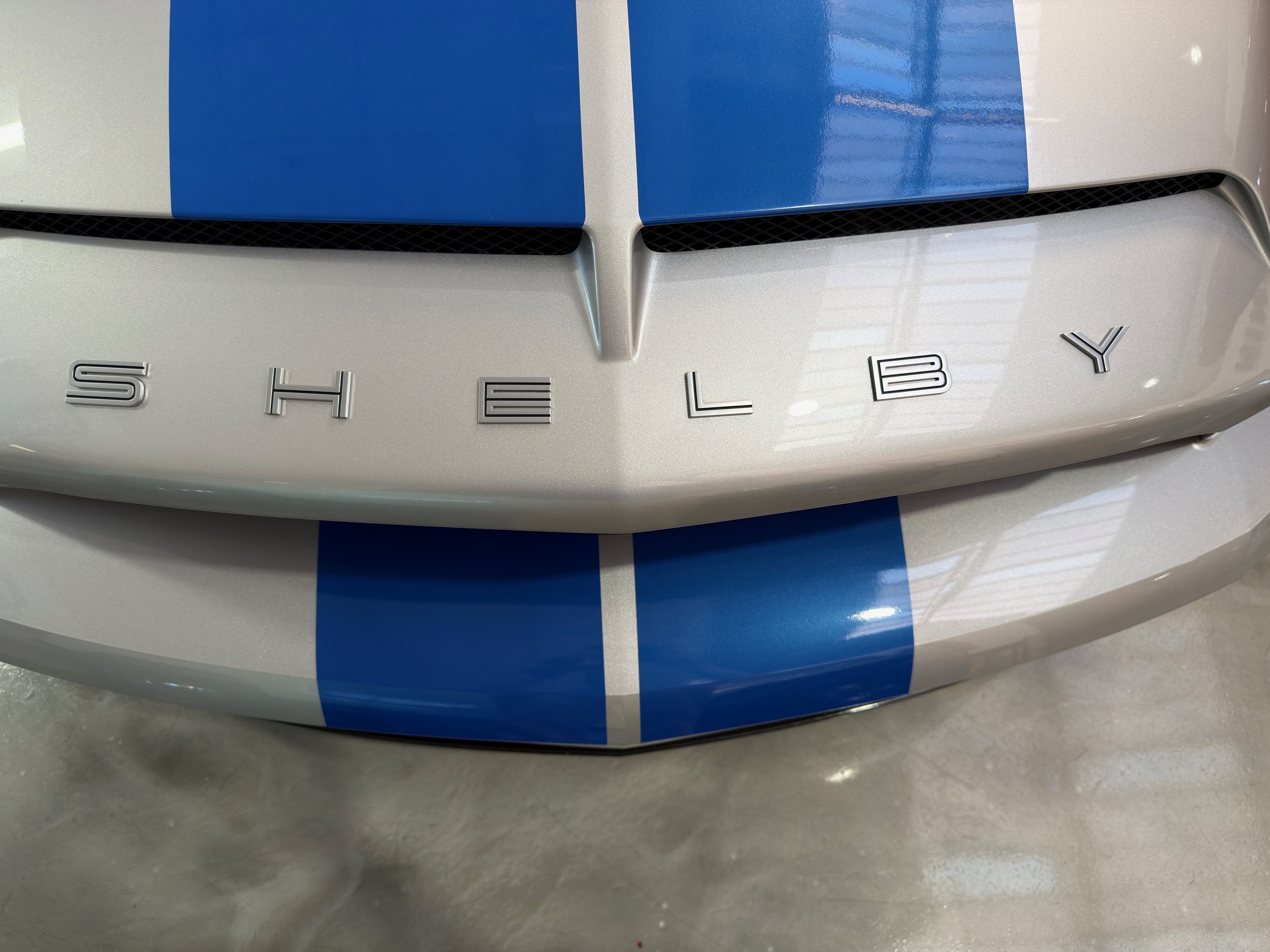 Used 2009 Ford Mustang Shelby GT500 RWD image 37