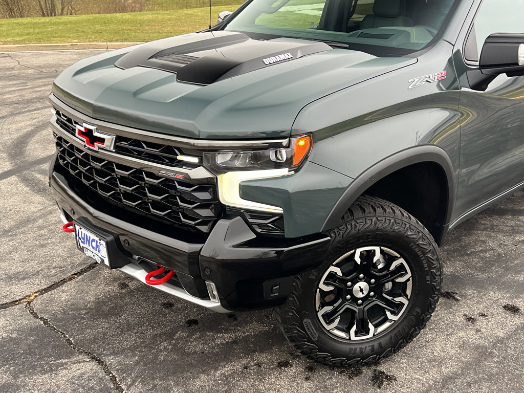 Used 2025 Chevrolet Silverado 1500 ZR2 w/ Technology Package image 8