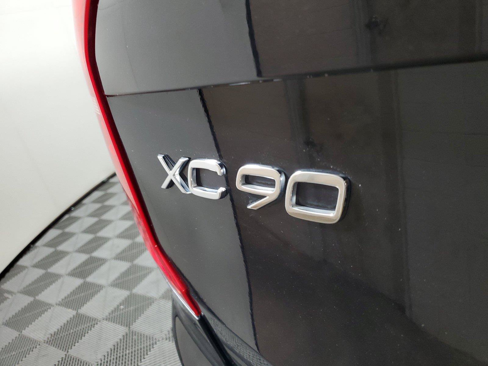 Certified 2024 Volvo XC90 T8 Ultimate w/ Protection Package AWD/4WD image 6