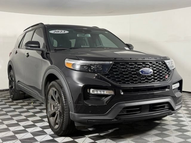 Used 2023 Ford Explorer ST w/ Equipment Group 401A AWD/4WD image 9