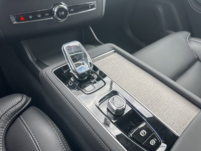 New 2026 Volvo XC90 B6 Ultra w/ Protection Package image 15