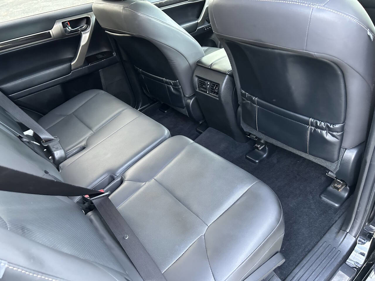 Used 2018 Lexus GX 460 image 34