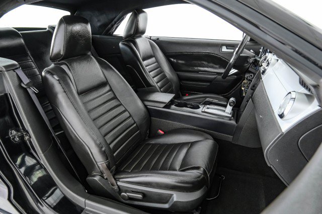 Used 2006 Ford Mustang GT RWD image 29