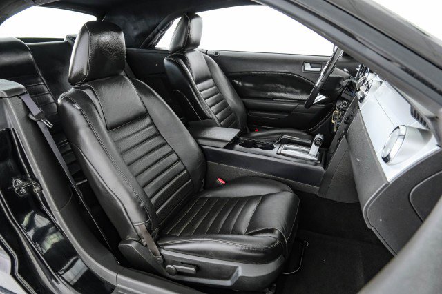 Used 2006 Ford Mustang GT RWD image 29