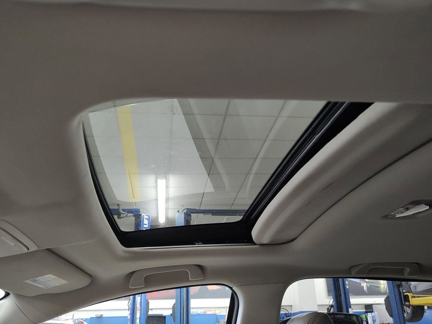 Used 2014 Honda CR-V EX-L image 5