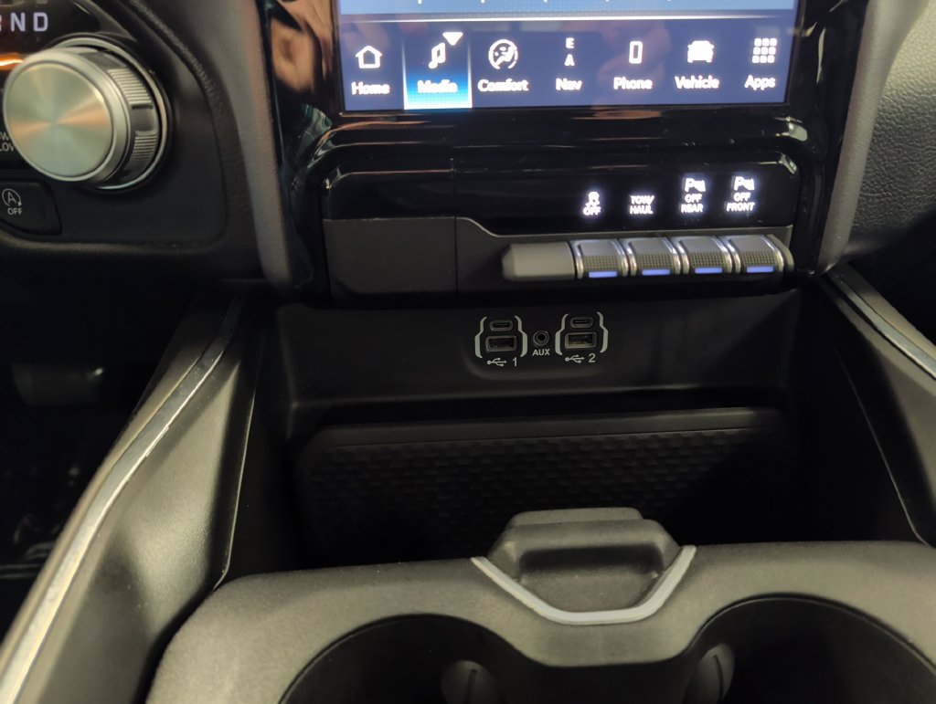 Used 2023 RAM 1500 Laramie AWD/4WD image 27