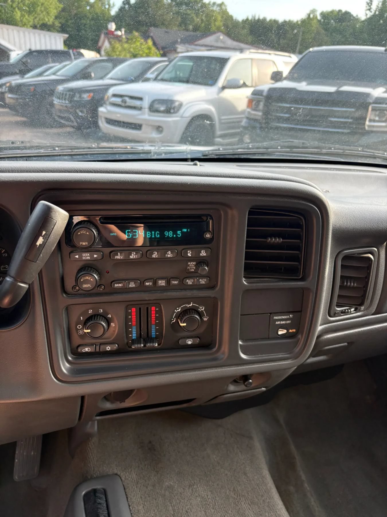 Used 2004 Chevrolet Silverado 1500 LS w/ Light Duty Power Package AWD/4WD image 32