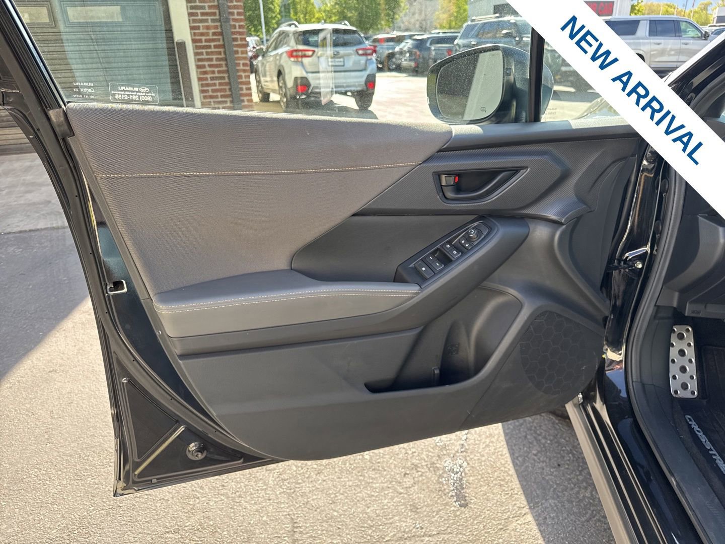Used 2025 Subaru Crosstrek 2.5i Sport AWD/4WD image 17