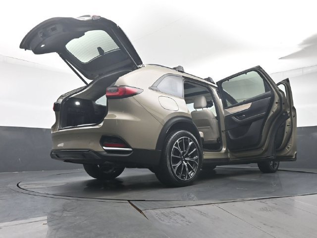 Certified 2025 MAZDA CX-70 Plug-In Hybrid w/ Premium Pkg AWD/4WD image 49