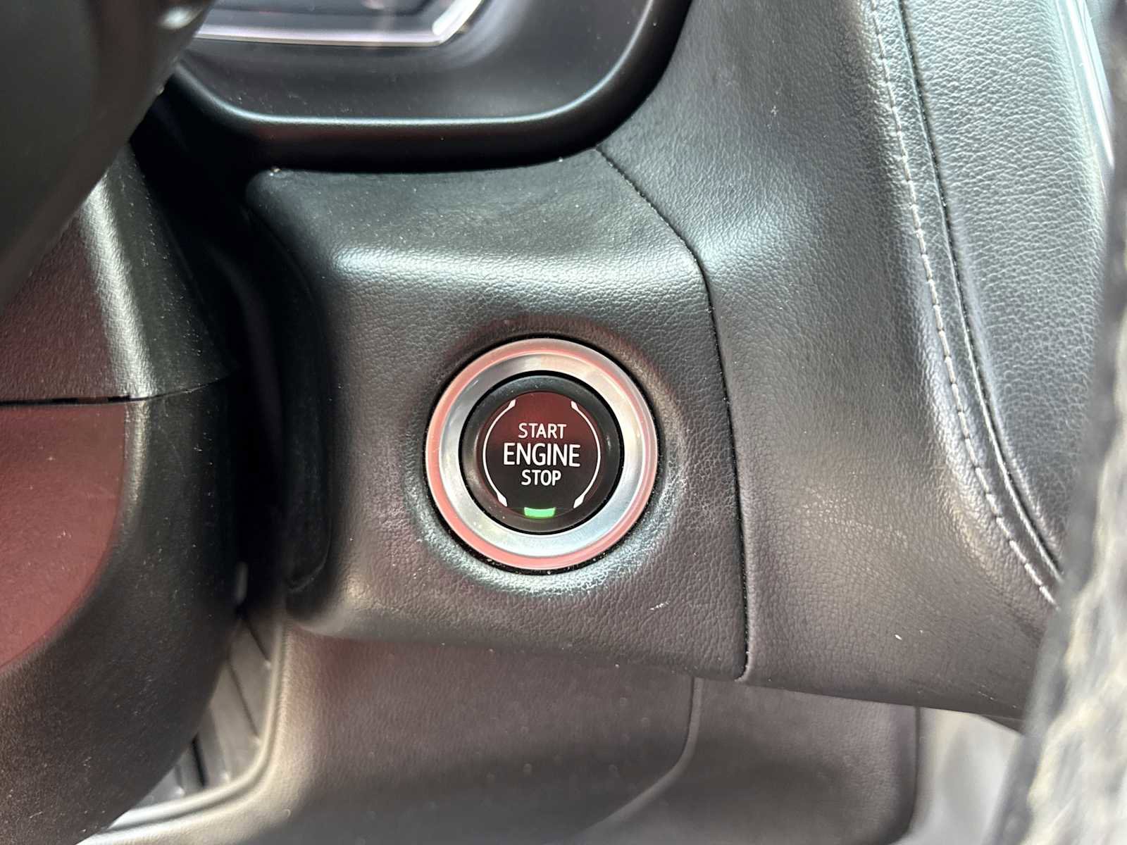 Used 2021 Chevrolet Suburban LT AWD/4WD image 7