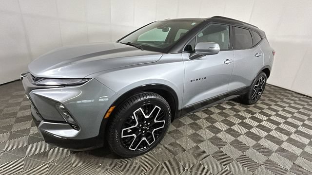 Used 2023 Chevrolet Blazer RS AWD/4WD image 6