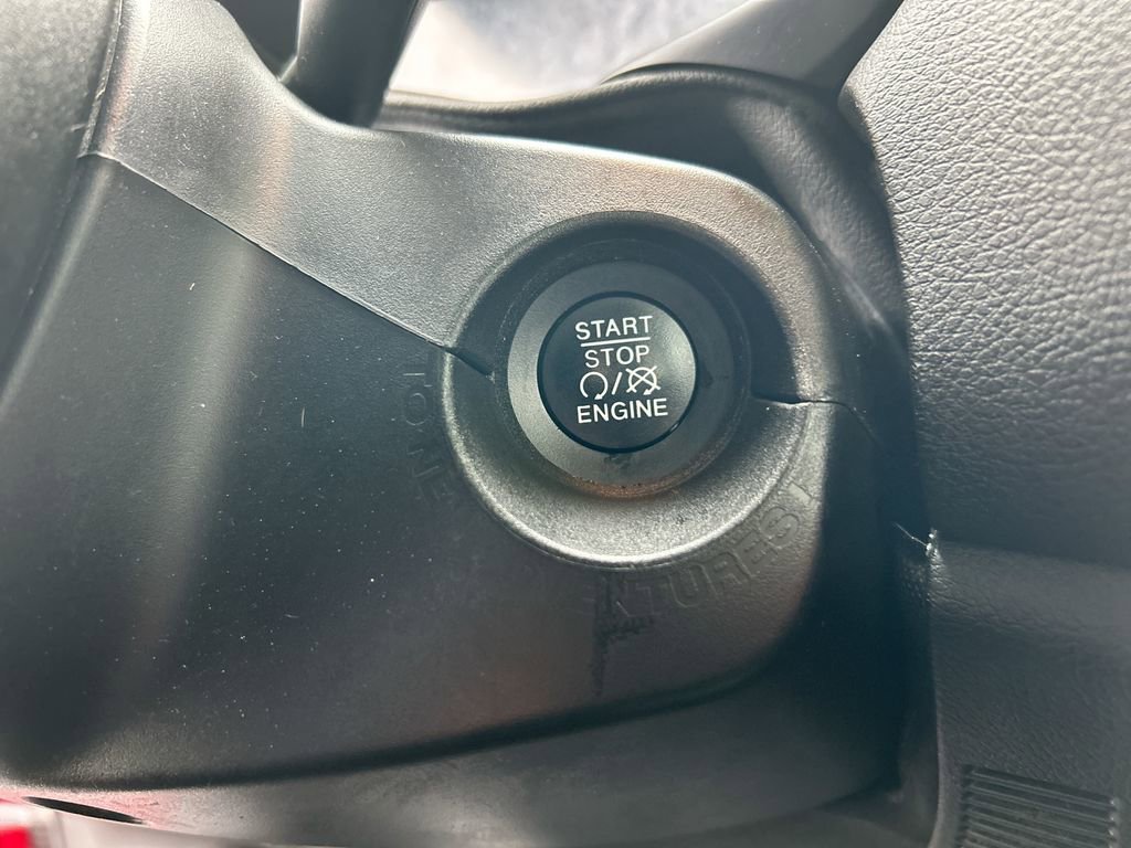 Used 2021 Jeep Renegade Limited AWD/4WD image 22