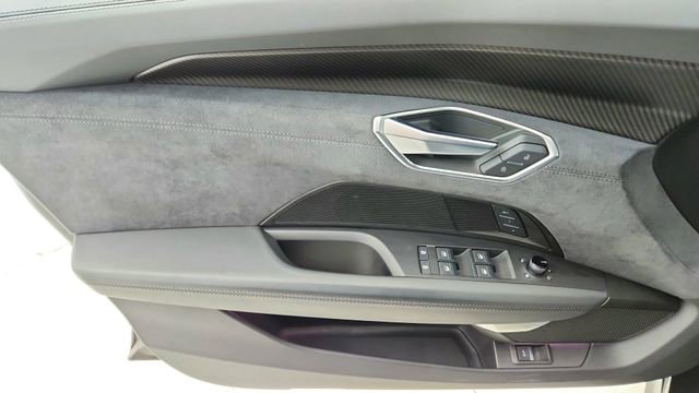 Used 2023 Audi e-tron GT Premium Plus w/ Performance Package image 34