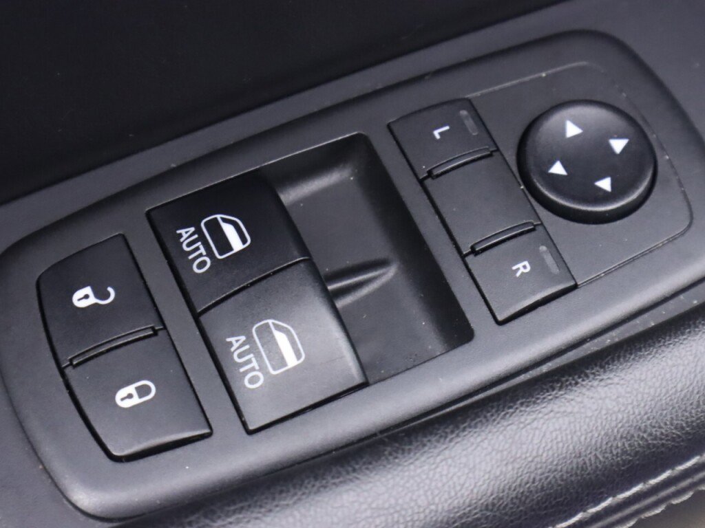 Used 2019 Dodge Challenger R/T Scat Pack w/ Shaker Package image 27