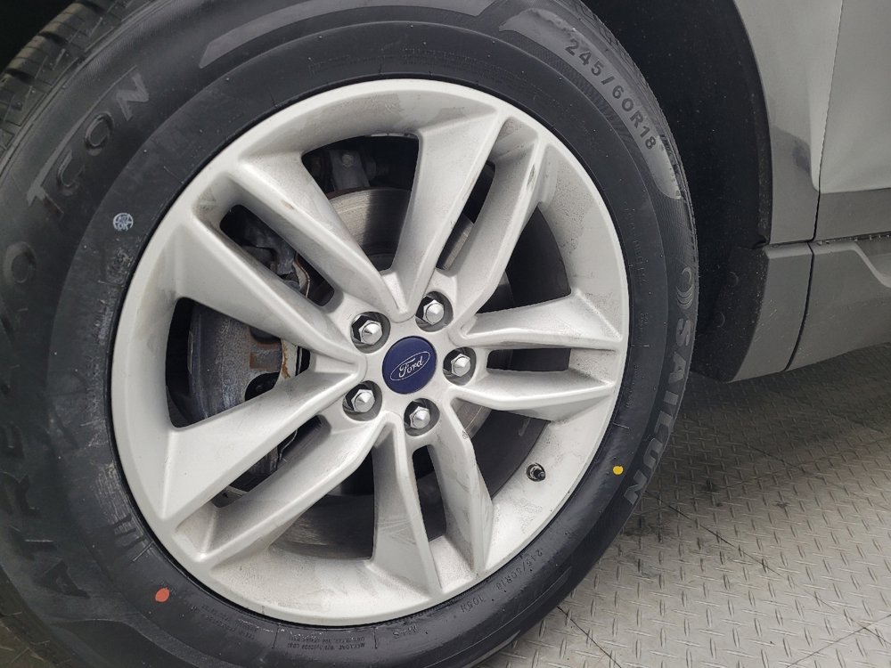 Used 2015 Ford Edge SEL w/ Equipment Group 201A image 31