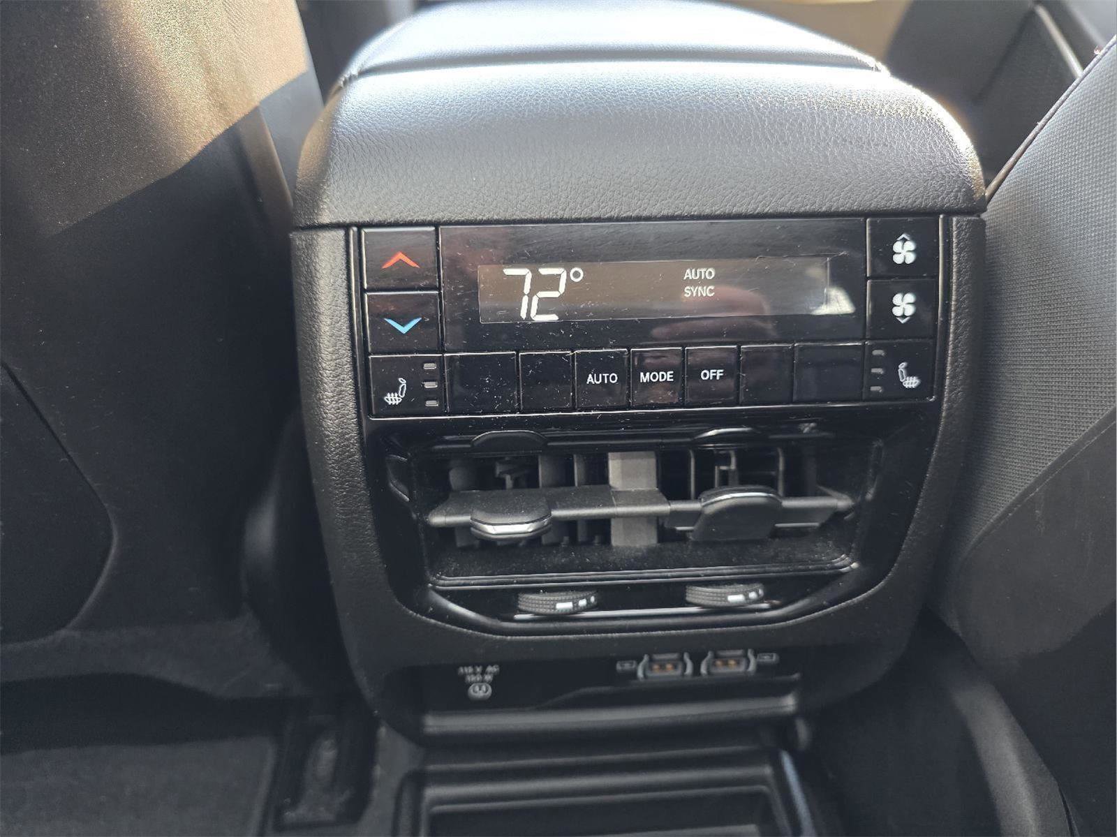 Used 2021 Jeep Grand Cherokee L Limited w/ Trailer Tow Group (B) image 29