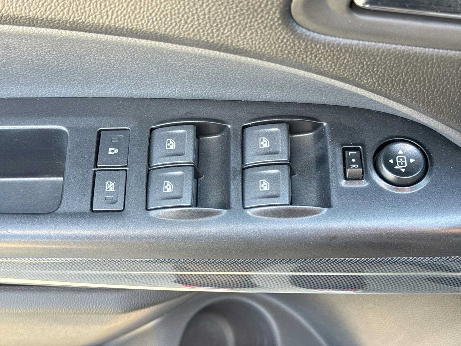 Used 2020 Chevrolet Colorado Z71 AWD/4WD image 16