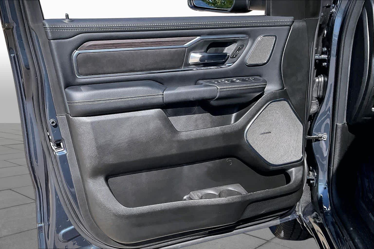 New 2027 RAM 1500 Laramie AWD/4WD image 10