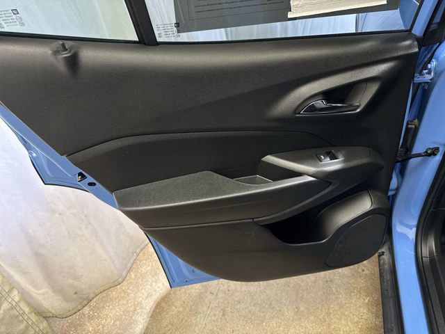 Used 2024 Chevrolet Trax RS w/ Sunroof Package image 22