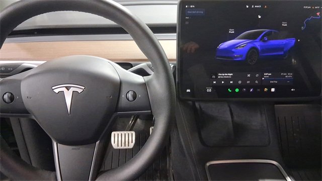 Used 2024 Tesla Model Y Performance image 12