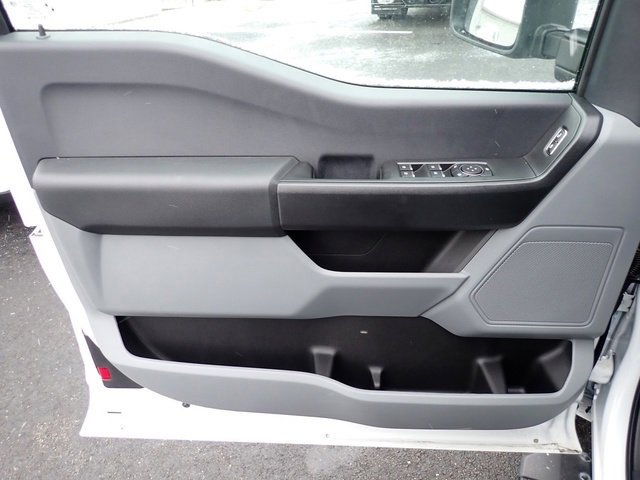 New 2025 Ford F350 XL w/ XL Chrome Package image 17