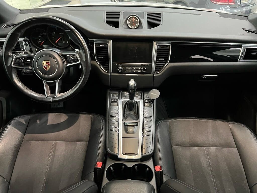 Used 2017 Porsche Macan image 17