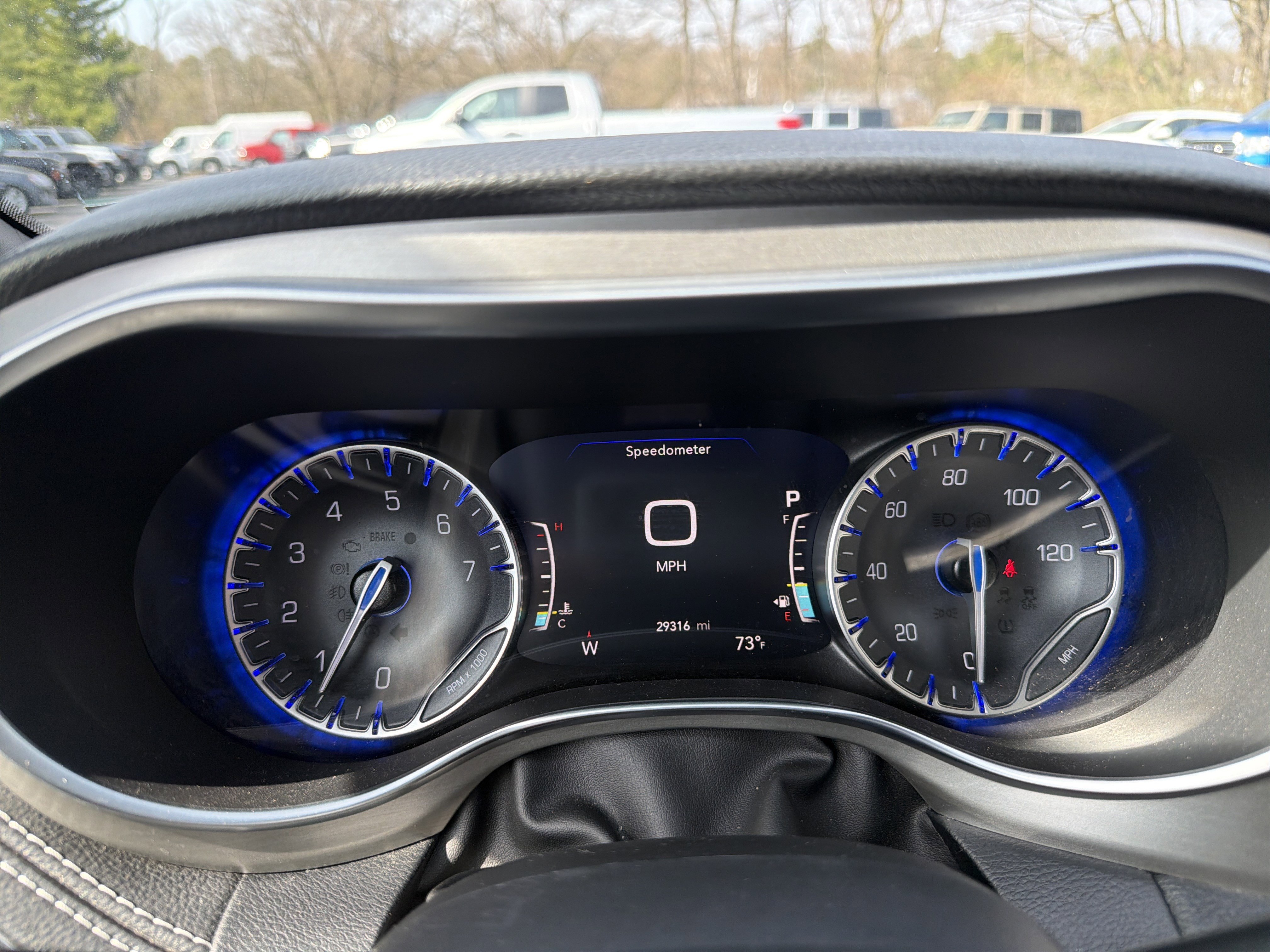 Used 2024 Chrysler Pacifica Limited w/ Uconnect Theater Family Group image 40