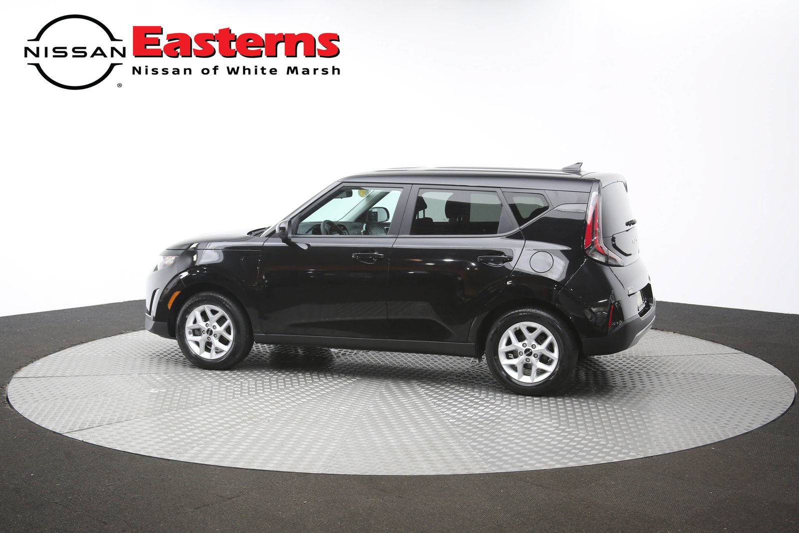 Used 2025 Kia Soul LX w/ LX Technology Package FWD image 60