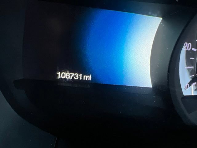 Used 2017 Ford Fusion SE w/ Equipment Group 602A FWD image 16